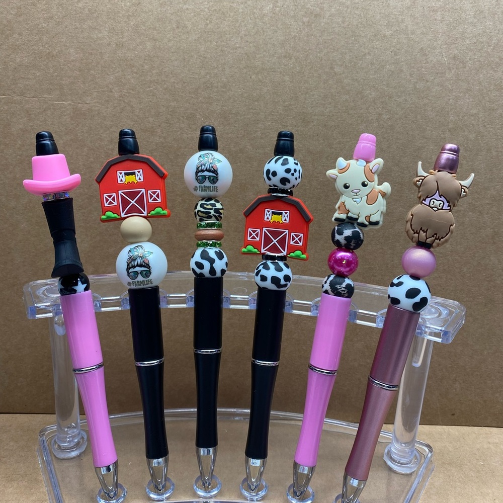 NWT FARM LIFE PENS